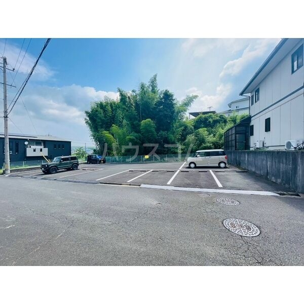 16/26 駐車場