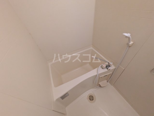 17/30 浴室