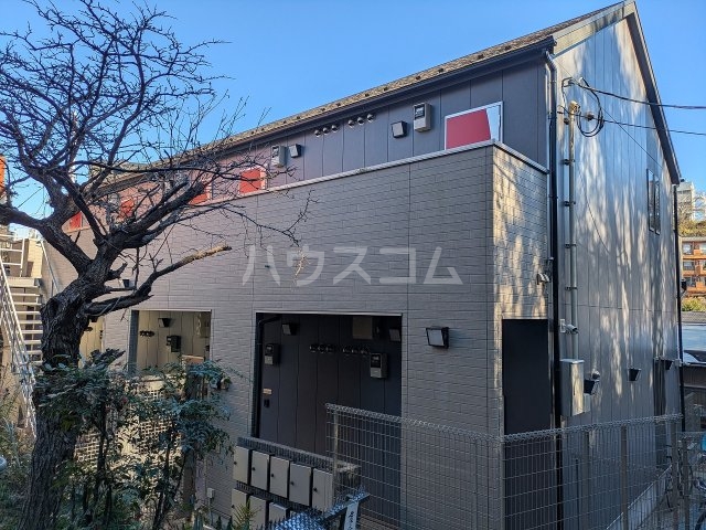 2/5 エントランス