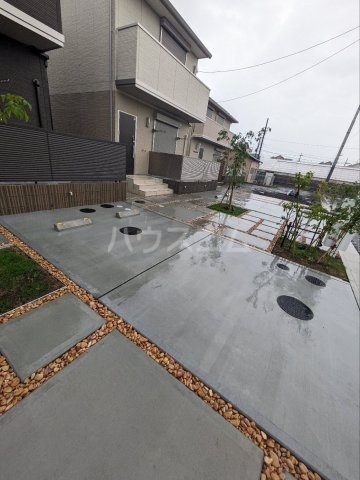 22/28 駐車場