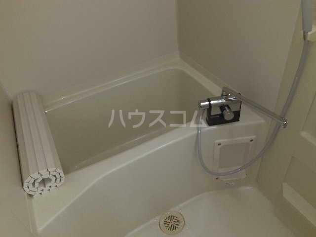 13/30 浴室