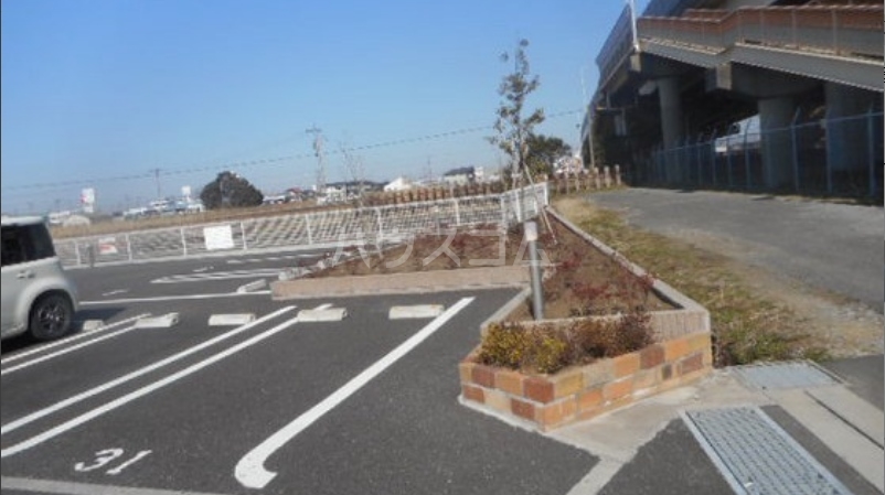 20/20 駐車場