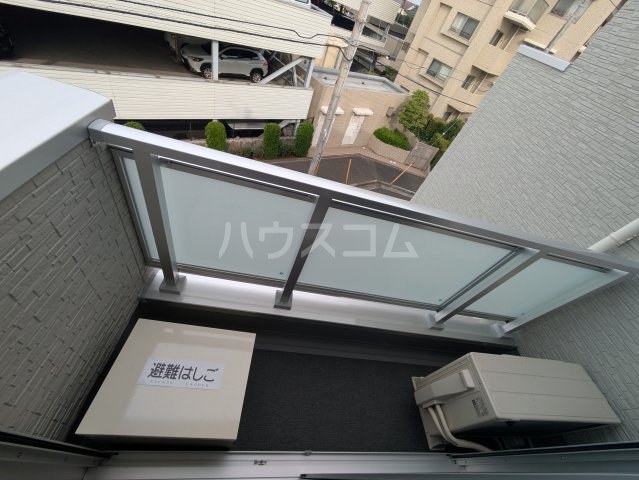 20/30 バルコニー