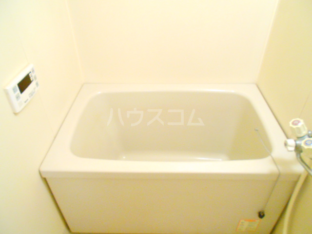 13/30 浴室