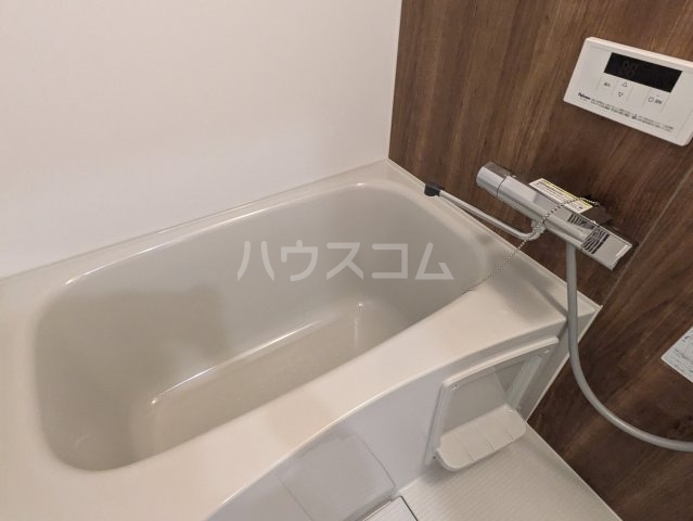 13/30 浴室