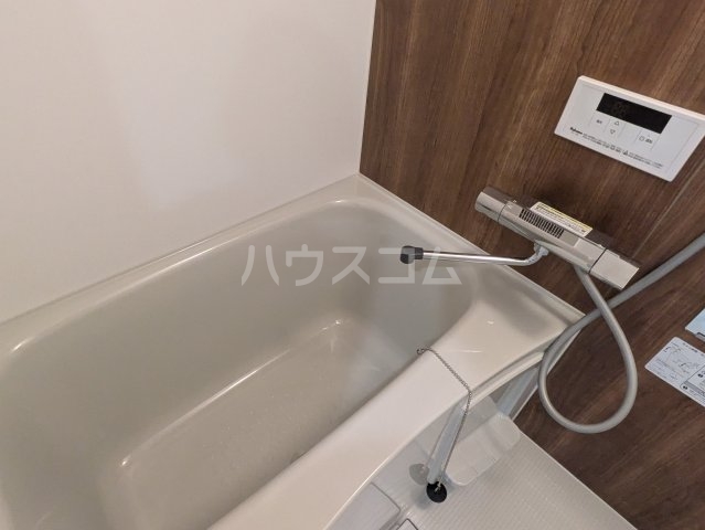 13/30 浴室