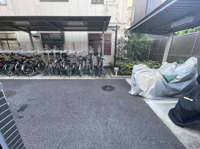 25/29 駐車場