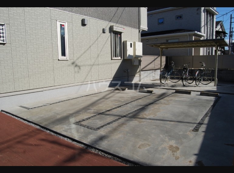17/23 駐車場