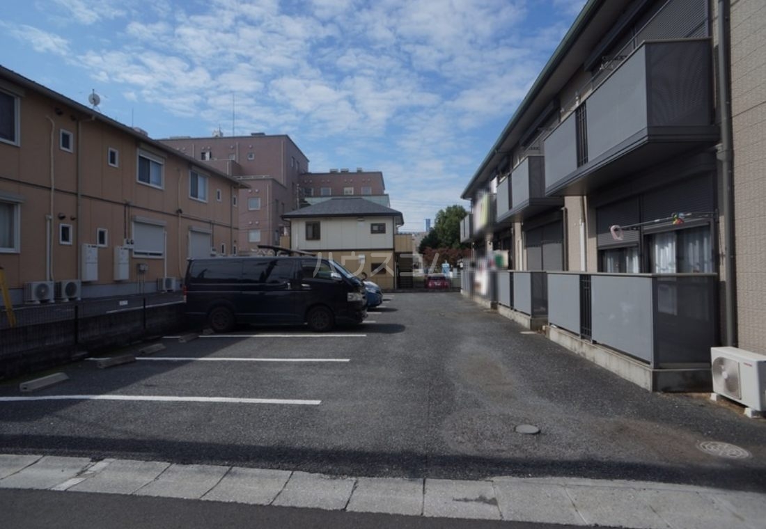 16/26 駐車場