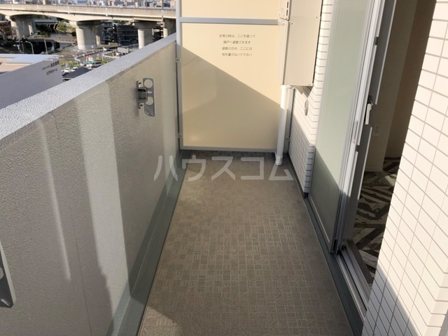 20/27 バルコニー
