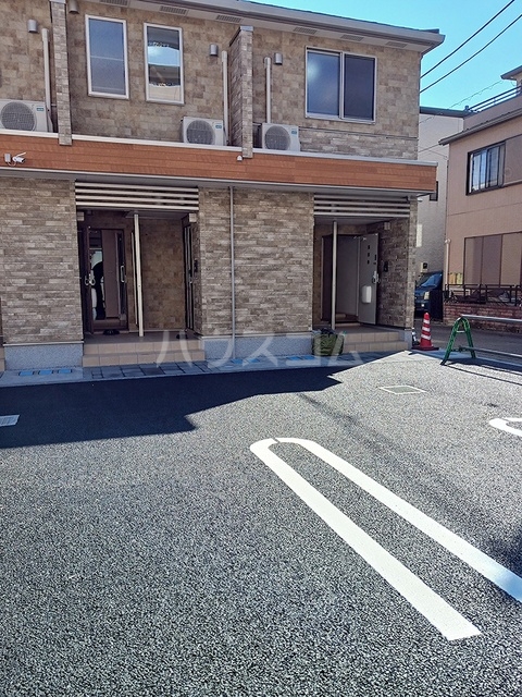 13/19 駐車場