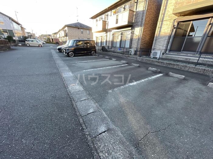 15/22 駐車場