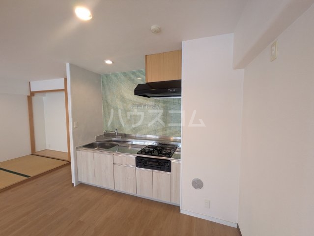 13/30 キッチン