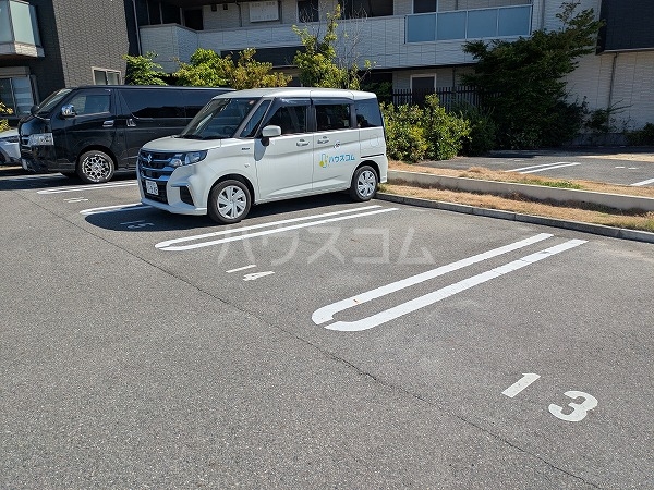 3/4 駐車場