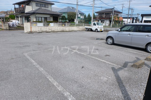 20/27 駐車場