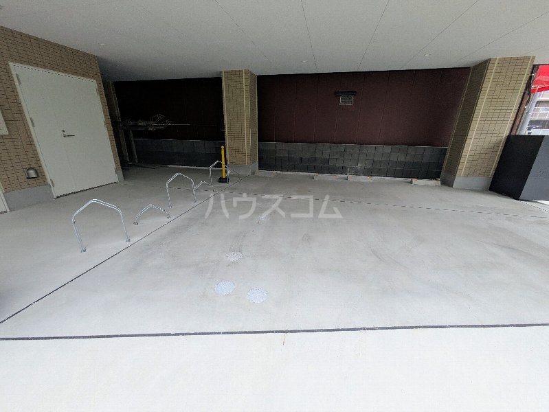 19/23 駐車場