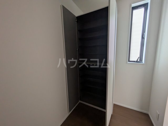 13/30 収納