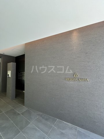 23/30 エントランス