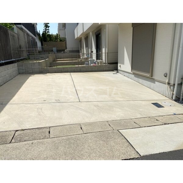 2/8 駐車場