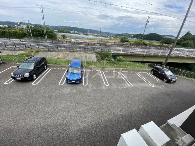 4/7 駐車場