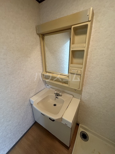 15/30 洗面