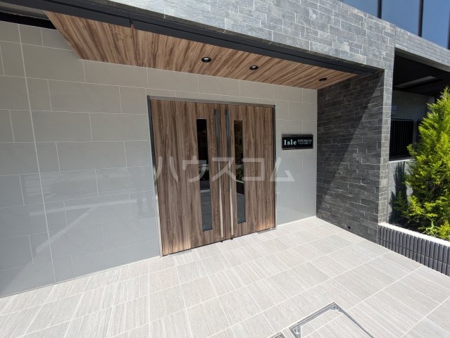 14/22 エントランス