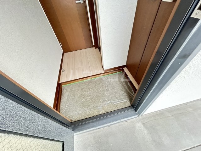 13/30 玄関