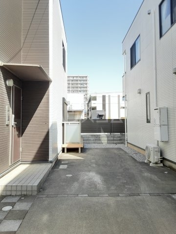 26/30 駐車場