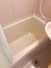 13/30 浴室