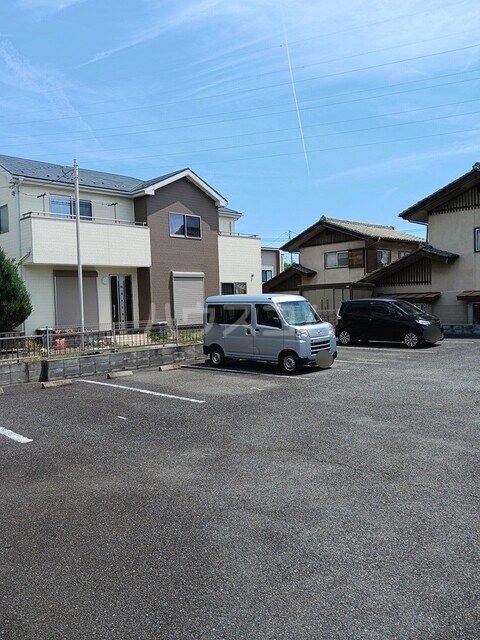 15/23 駐車場