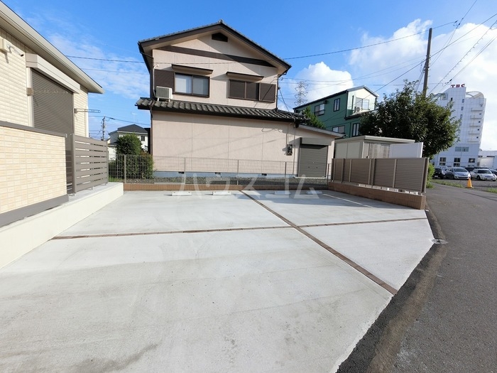 3/3 駐車場