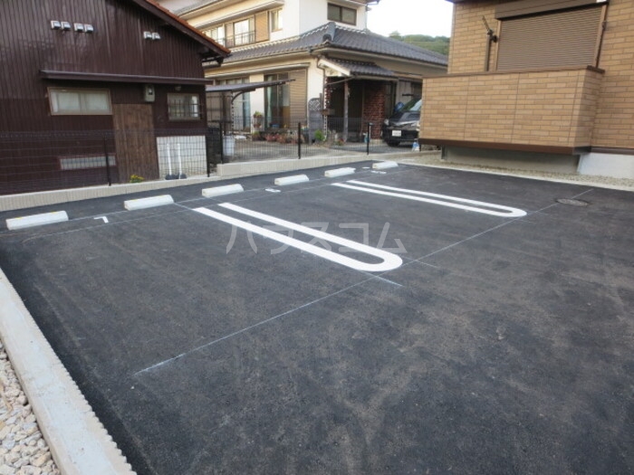 17/26 駐車場