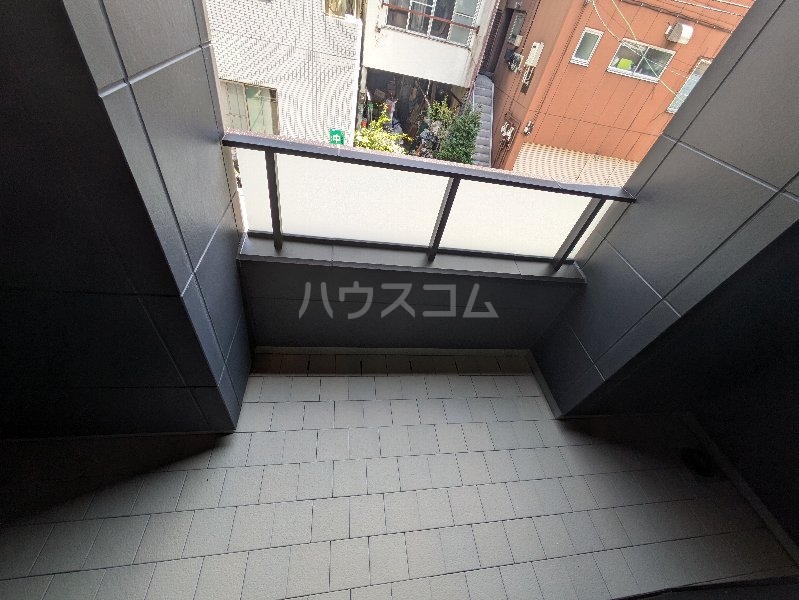 15/23 バルコニー