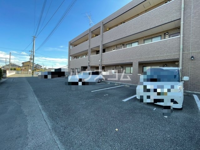 20/26 駐車場