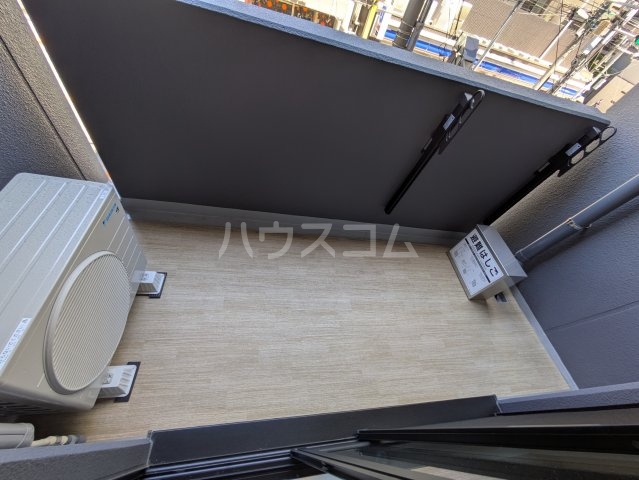 13/22 バルコニー