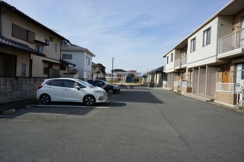 16/17 駐車場
