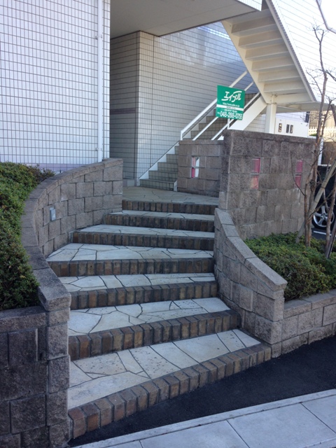 21/28 エントランス