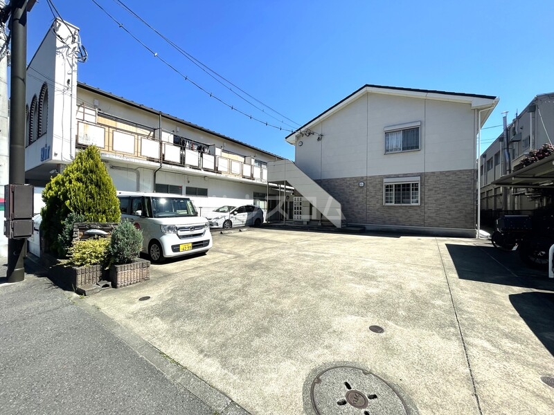 20/21 駐車場