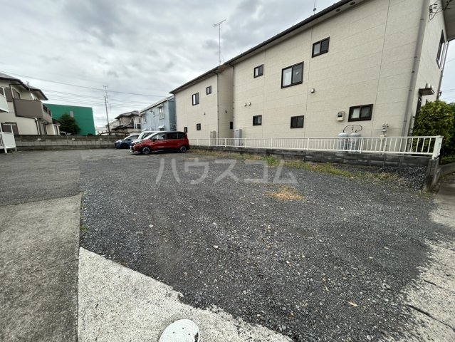 2/3 駐車場