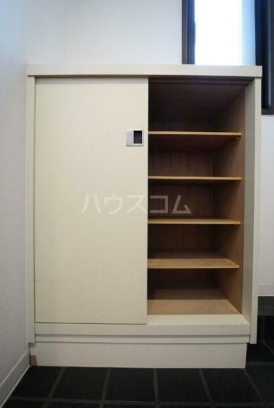 13/30 収納