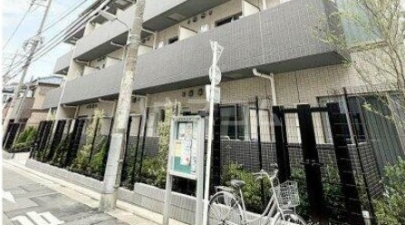 13/17 エントランス