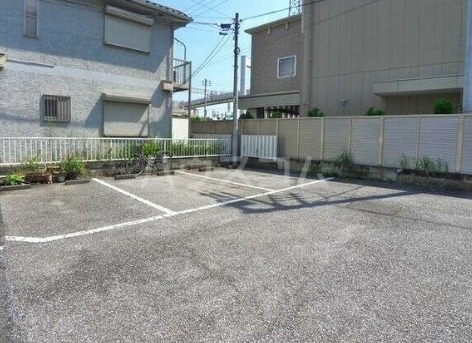 14/23 駐車場