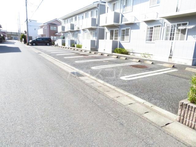 25/30 駐車場