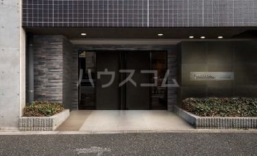 18/20 エントランス