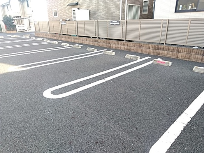 20/28 駐車場