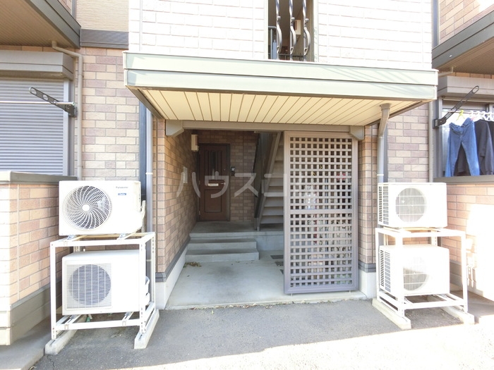 2/4 エントランス