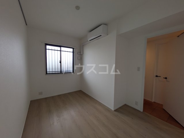 14/27 寝室