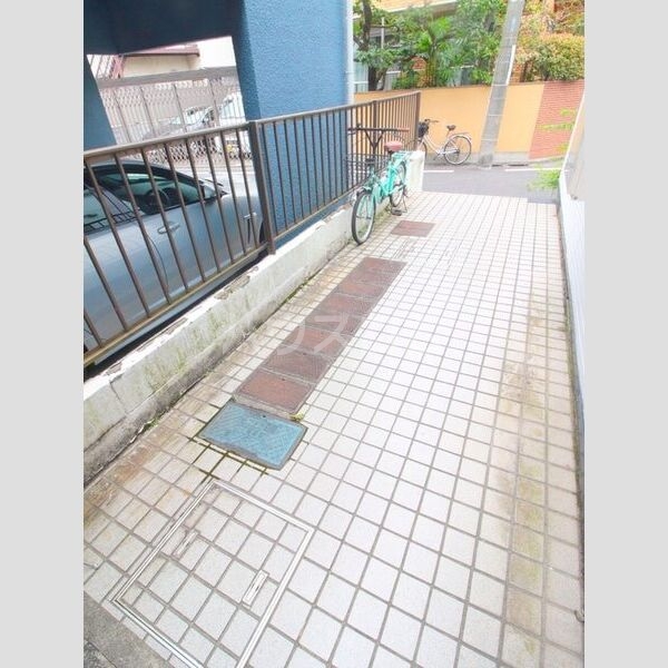 15/25 エントランス