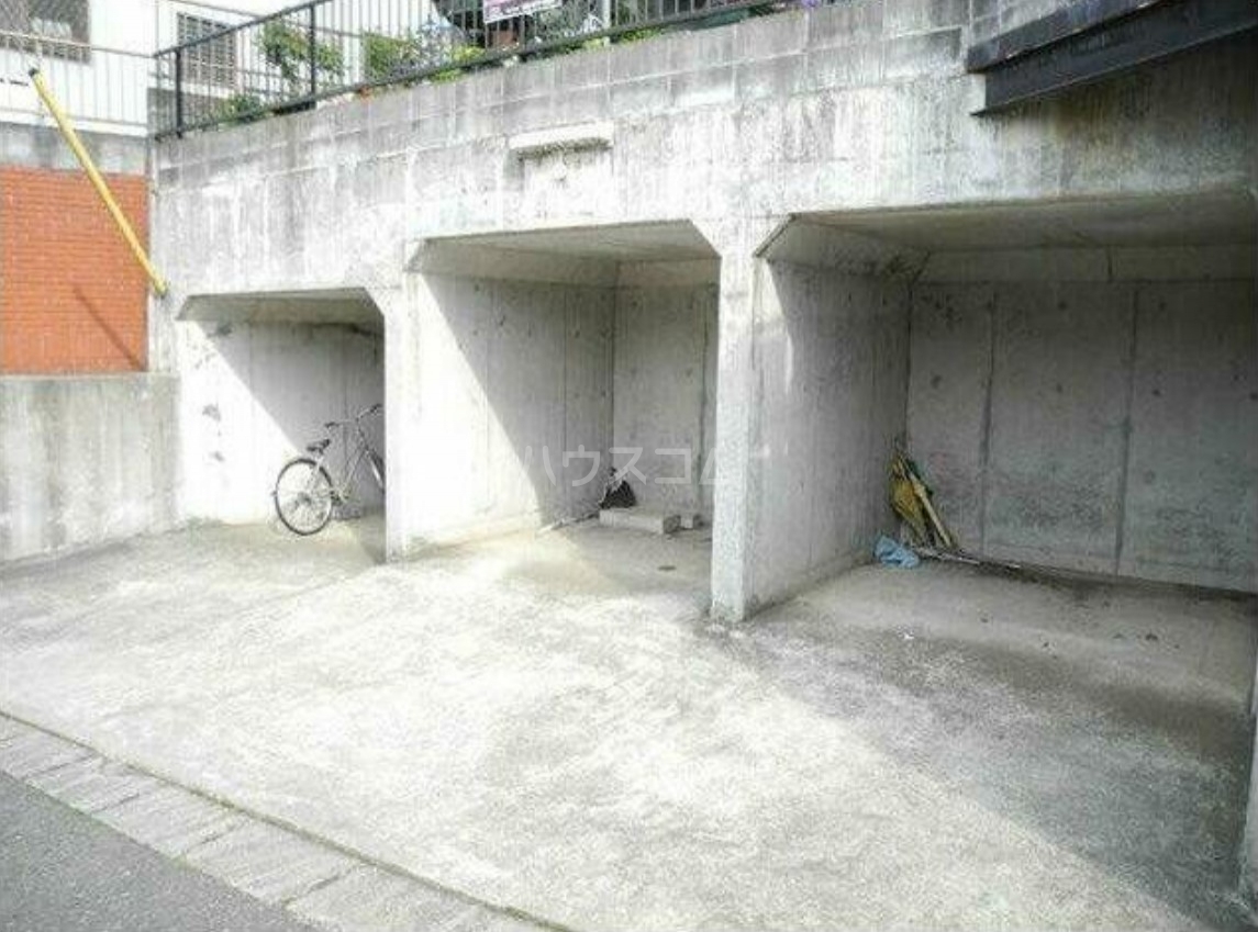 20/24 駐車場