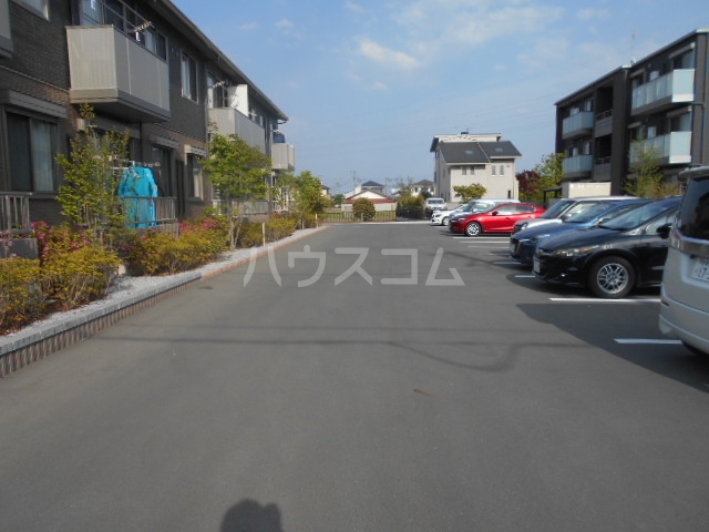 2/4 駐車場